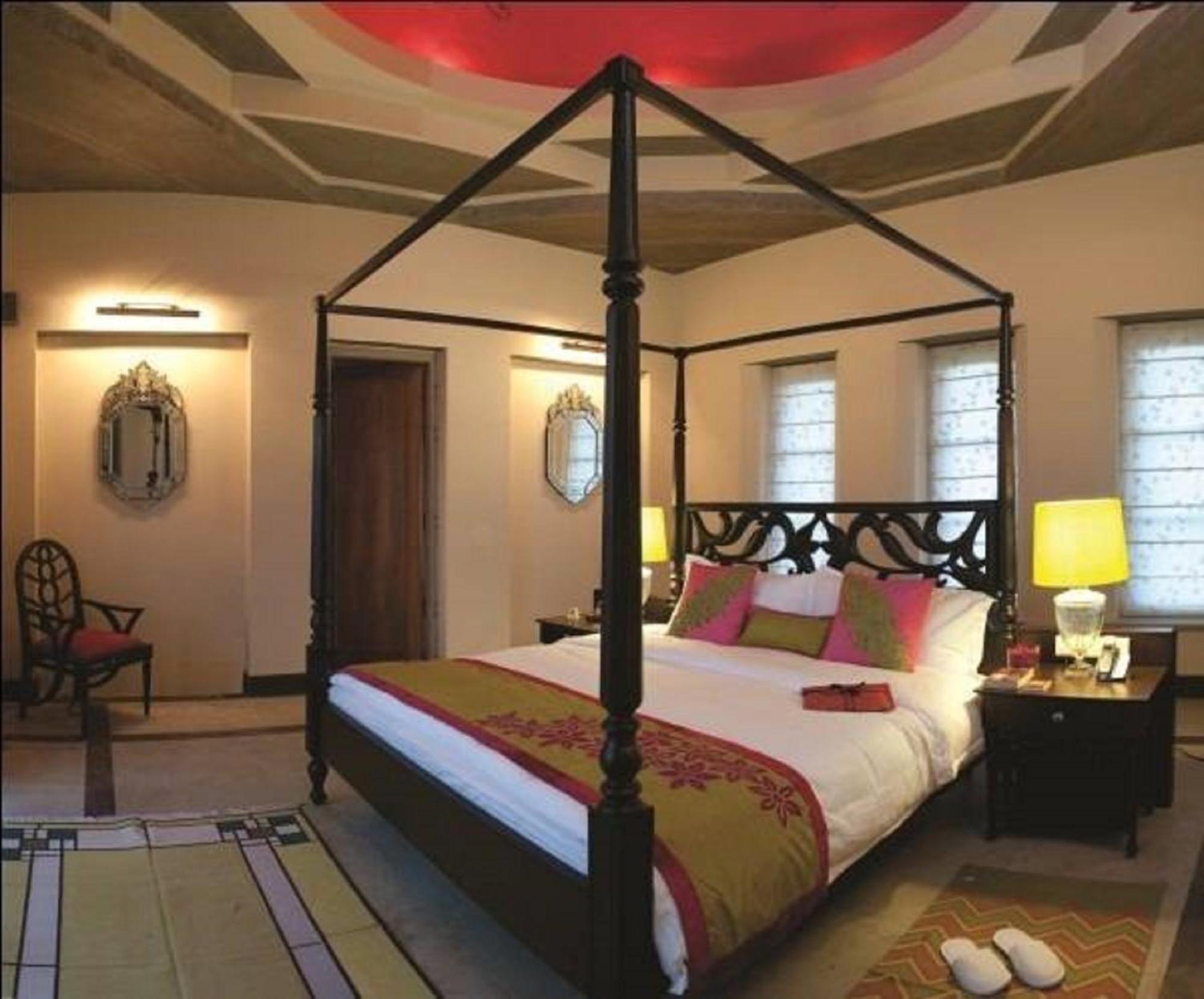 Luxury Pool Spa Villa